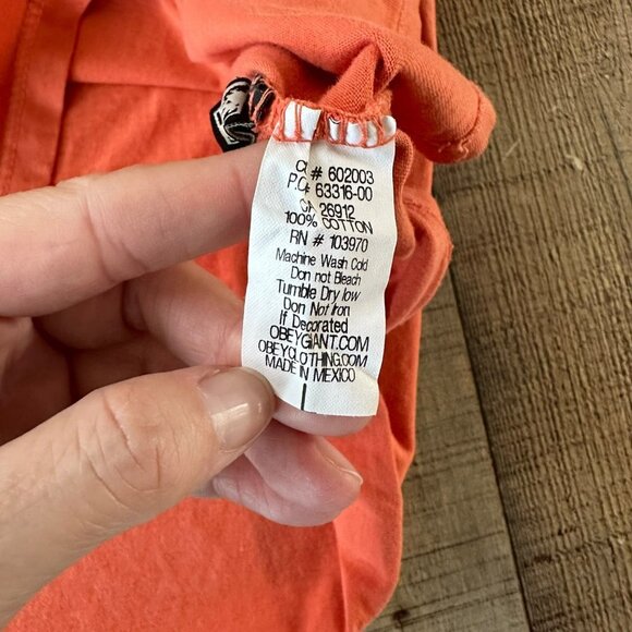 Obey Orange short sleeve graphic logo tshirt women's large - Picture 6 of 8